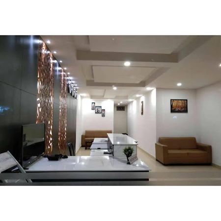 Hotel Meridian Grand شمس أباد المظهر الخارجي الصورة