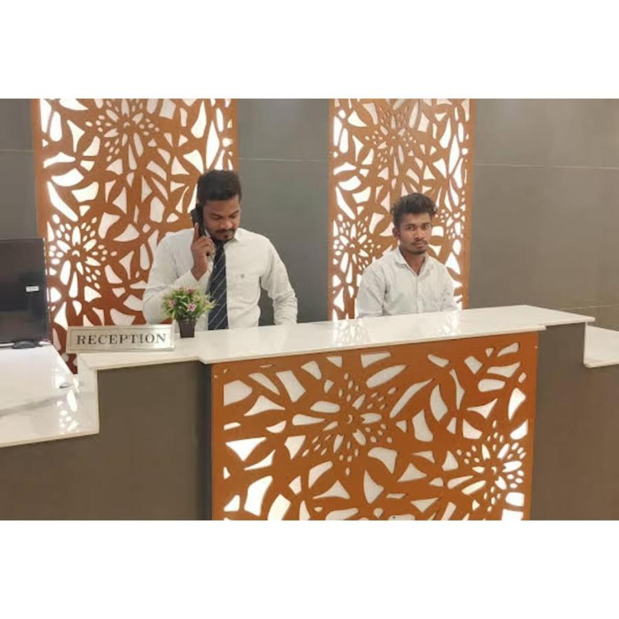Hotel Meridian Grand شمس أباد المظهر الخارجي الصورة