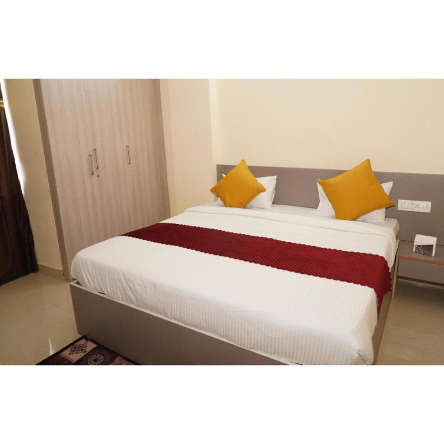 Hotel Meridian Grand شمس أباد المظهر الخارجي الصورة